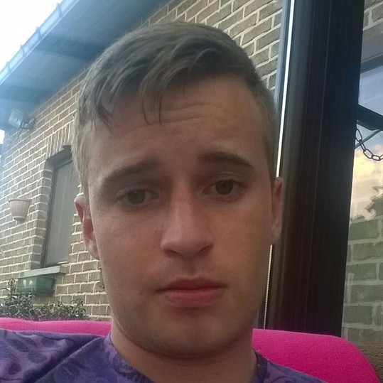 ludo95xxx, 21 ans, Liège Rocourt