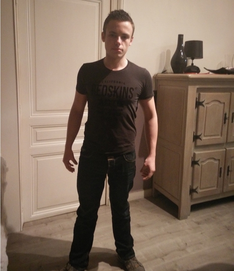 xthemaxx, 21 ans, Charleroi