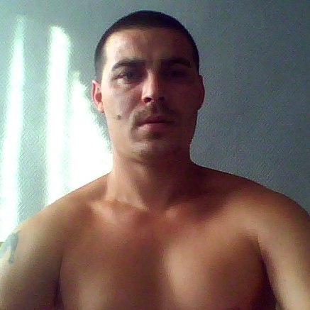 denisvelinov, 30 ans, Schaarbeek